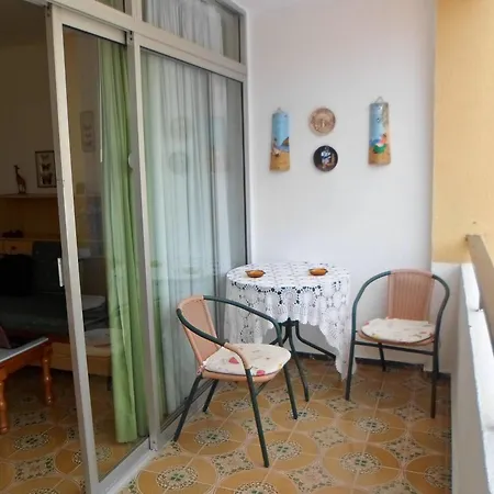 Monterrey Apartment *